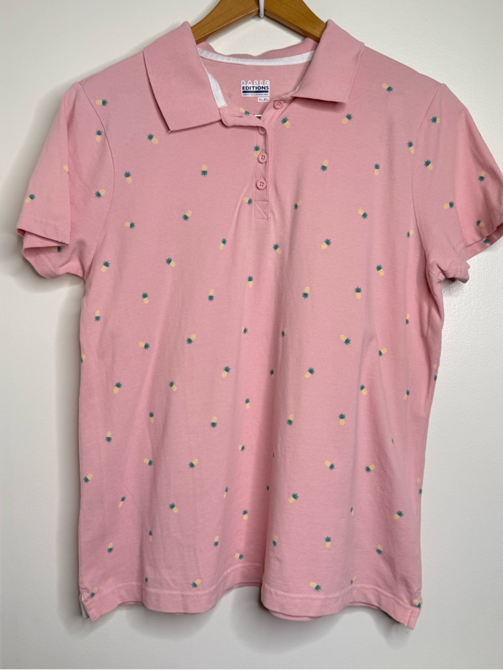 Basic Editions Pineapple Print Pink Polo Shirt Women’s XL Runs Small Summer